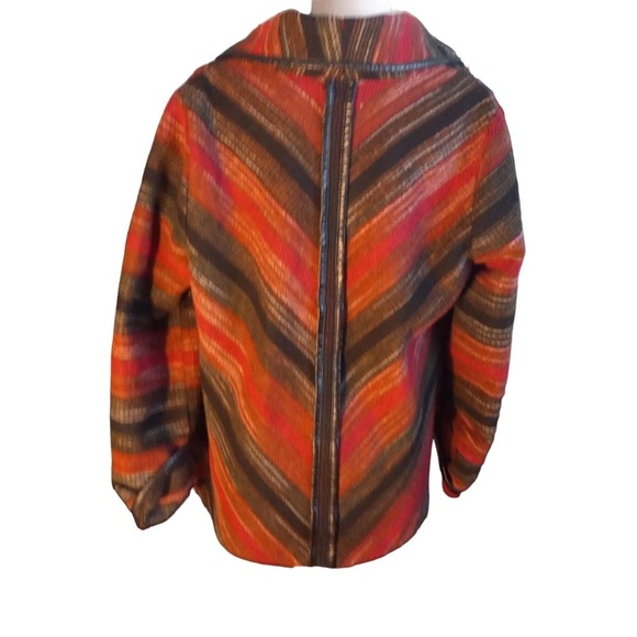 Jolt Women Red Black Tribal Print Wool Blend Jacket Sz M Toggle Buttons Pockets - Picture 4 of 11